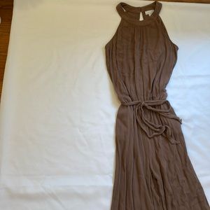 New York & Co. Size XS Light brown jumper.